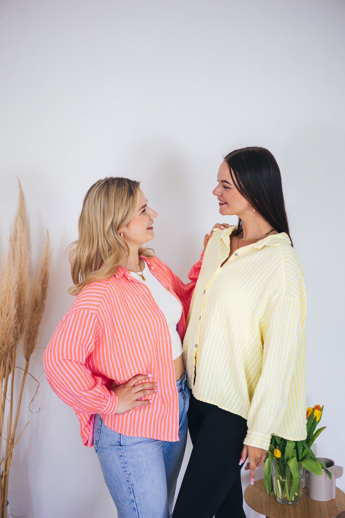 Musselinbluse oversized "Neon Stripes" gelb